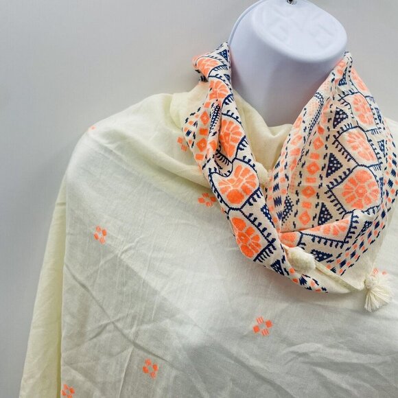 J Crew Womens One Size Cotton Mosiac Printed Tassel Trim Neck Scarf in Cream - Picture 3 of 6